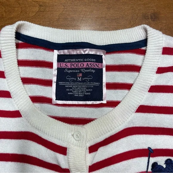 US Polo Assn- Vintage Red and White Striped Cardigan. Size Medium. - Picture 5 of 8